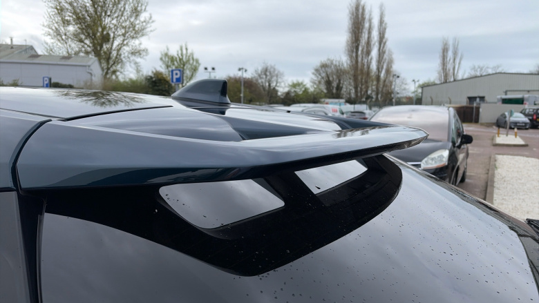 Toyota C-HR 1.8 Hybrid Design 5dr CVT Hybrid Hatchback